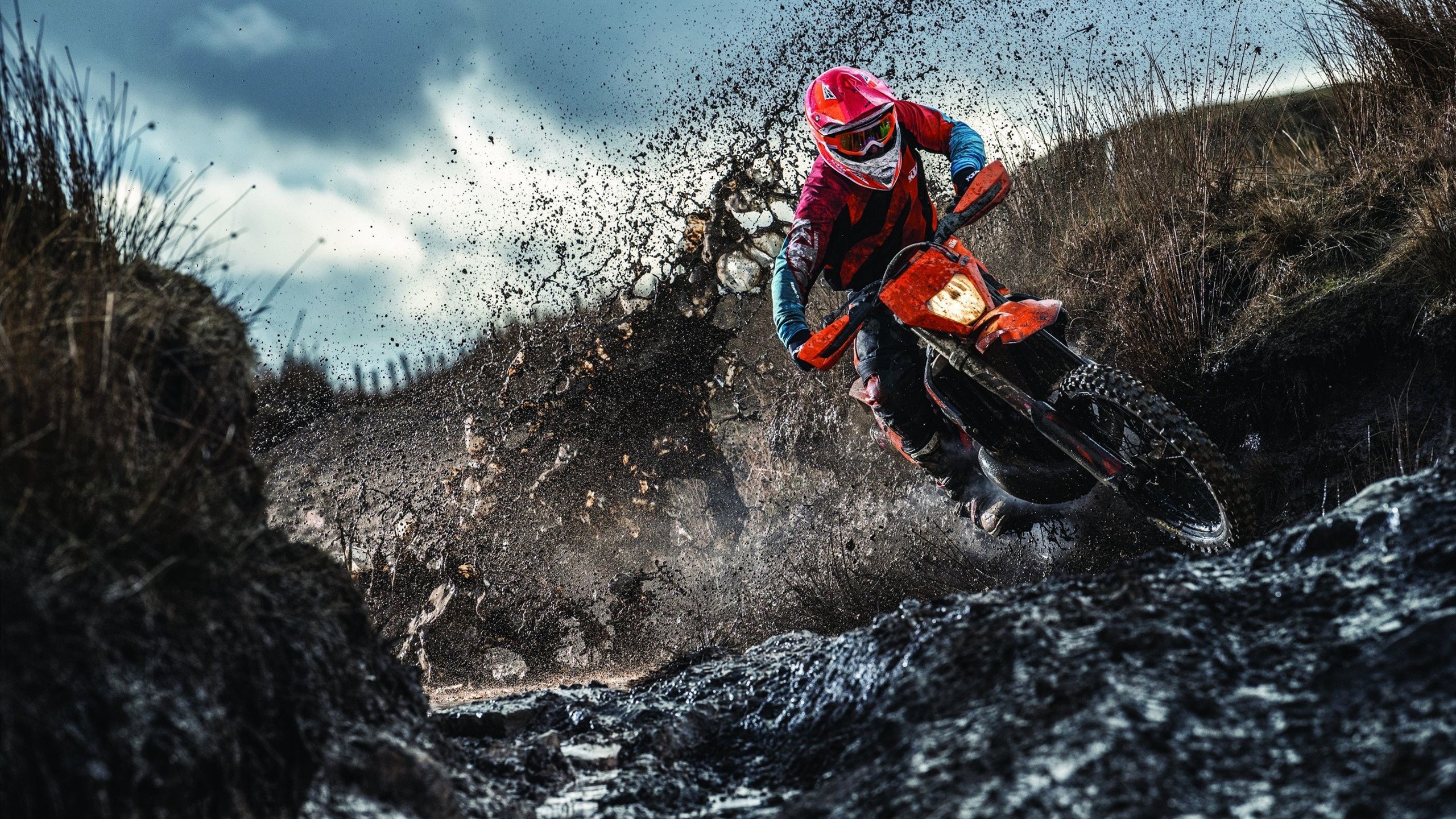 中国足球青训“走出去”，举办国际青少年足球交流赛，中国青少年足球发展计划领导办公室