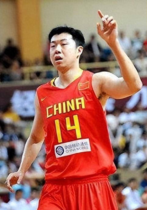 王治郅：中国NBA第一人的坎坷与辉煌