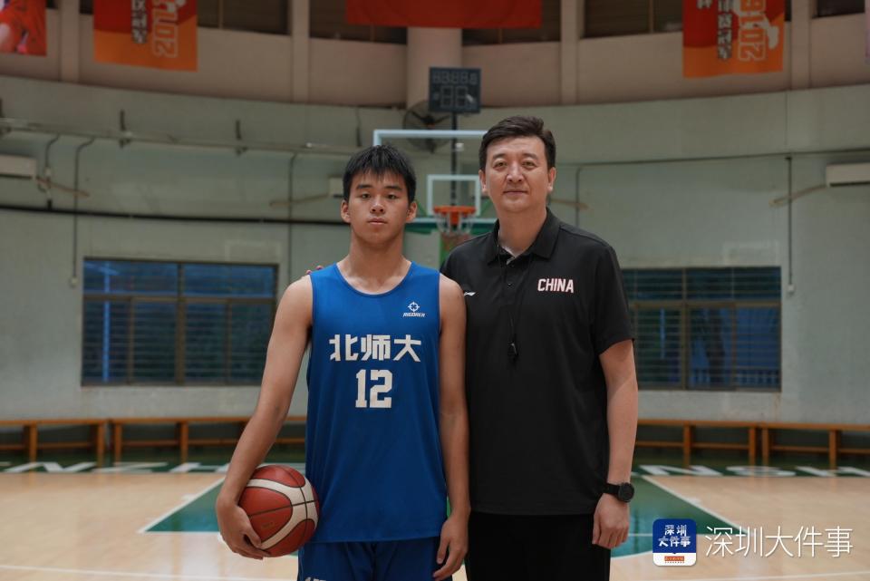 蔡崇信篮球奖学金：助力中国少年留美的简单介绍
