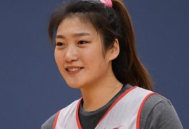 关于女篮李梦WNBA表现：场均10+，站稳脚跟？的信息