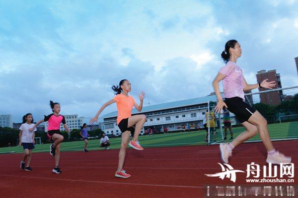 开云体育在线-新秀崛起之路：从体校到国家队的奋斗