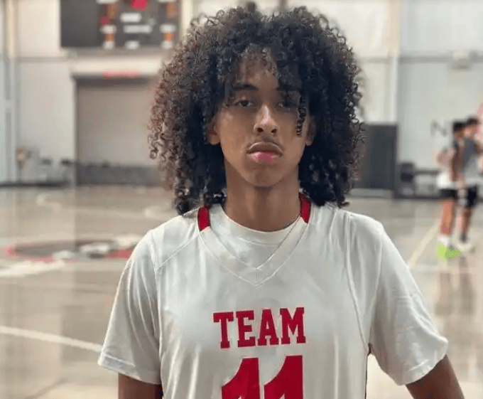 中国男篮归化新进展：李凯尔之后，篮协瞄准NBA华裔球员的简单介绍